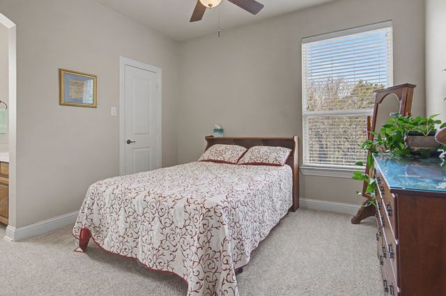 953 Spring Creek Drive, Grapevine, TX 76051