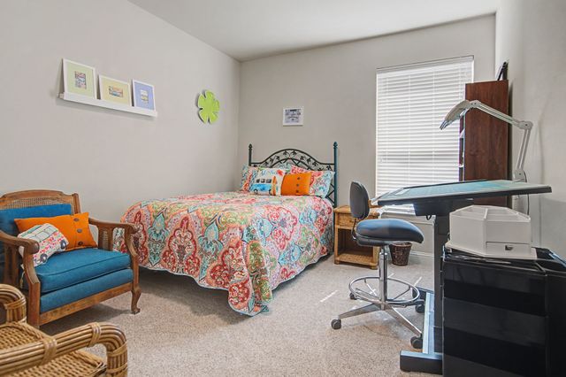 953 Spring Creek Drive, Grapevine, TX 76051