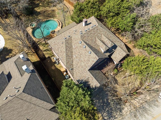 953 Spring Creek Drive, Grapevine, TX 76051