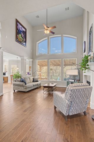 953 Spring Creek Drive, Grapevine, TX 76051