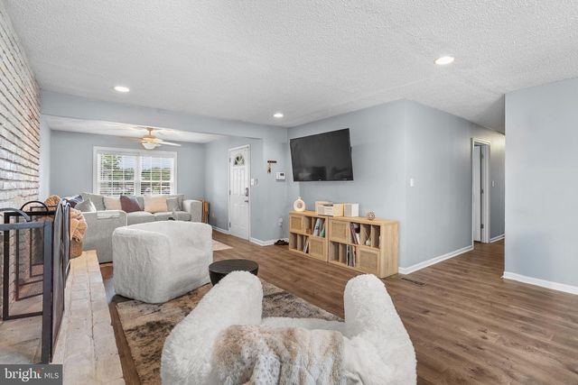 1049 GENINE DR, Glen Burnie, MD 21060