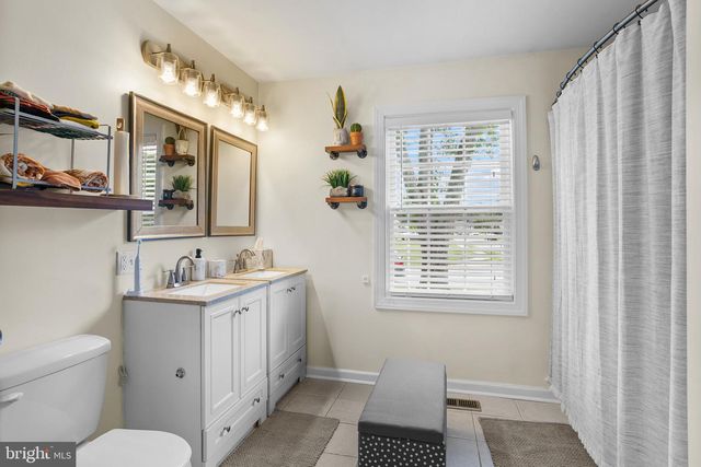 1049 GENINE DR, Glen Burnie, MD 21060