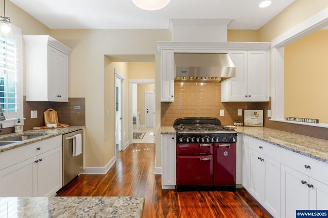 782 Edwards Rd S, Monmouth, OR 97361
