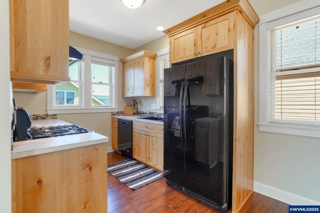 782 Edwards Rd S, Monmouth, OR 97361