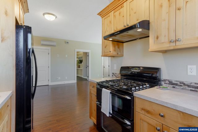 782 Edwards Rd S, Monmouth, OR 97361