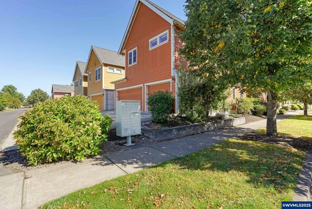 782 Edwards Rd S, Monmouth, OR 97361