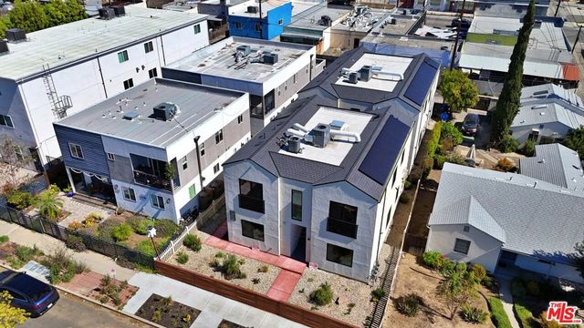 5622 Willowcrest Avenue, North Hollywood, CA 91601