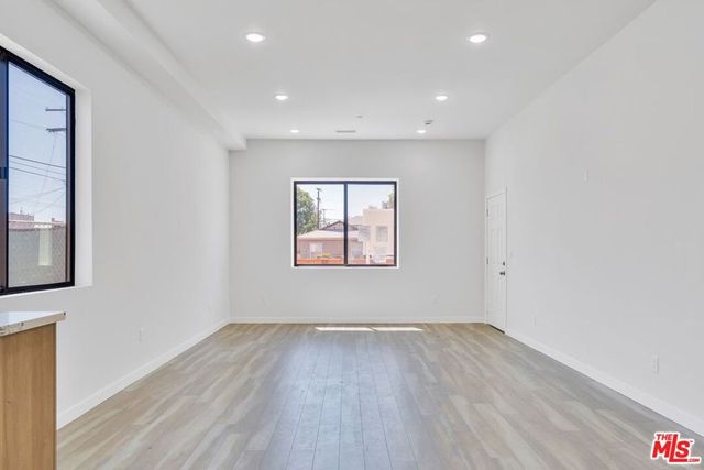 5622 Willowcrest Avenue, North Hollywood, CA 91601