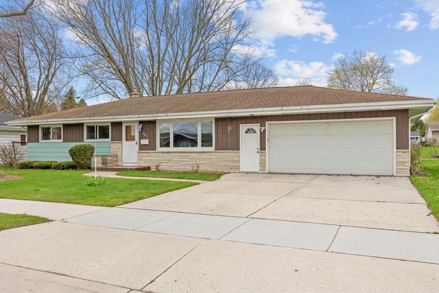 901 Dewey STREET, Kiel, WI 53042