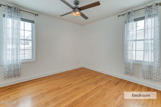 43 Sherwood Avenue, East Greenbush, NY 12144