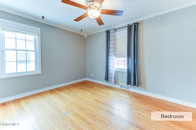 43 Sherwood Avenue, East Greenbush, NY 12144