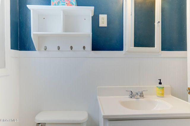 43 Sherwood Avenue, East Greenbush, NY 12144