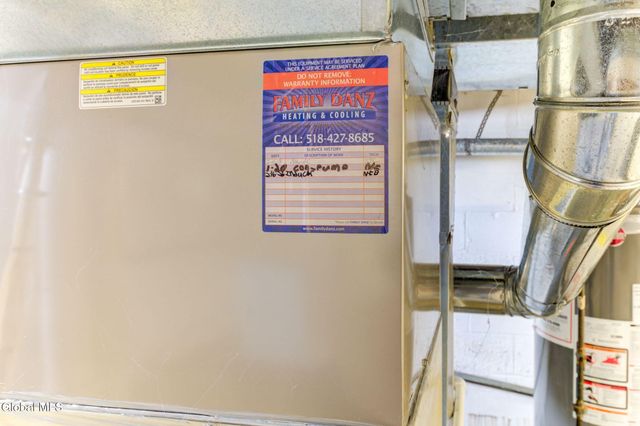 43 Sherwood Avenue, East Greenbush, NY 12144