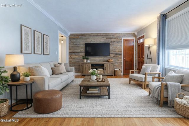 43 Sherwood Avenue, East Greenbush, NY 12144