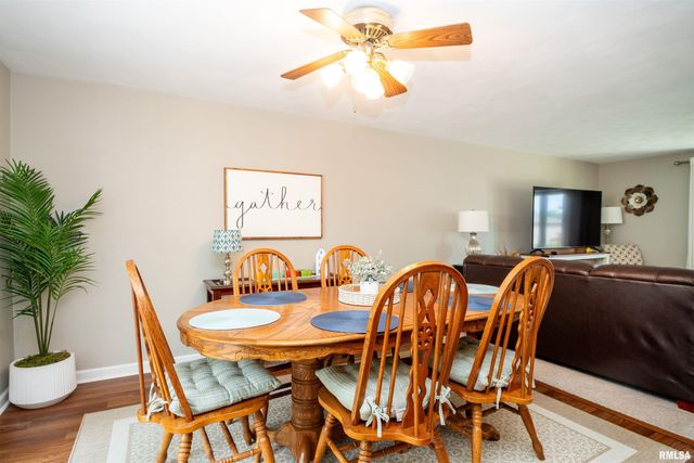 3227 W WILSHIRE Drive, Peoria, IL 61614