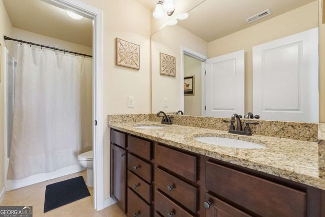 7232 Lake Sterling Boulevard, Flowery Branch, GA 30542