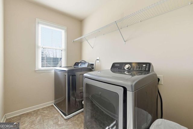 7232 Lake Sterling Boulevard, Flowery Branch, GA 30542