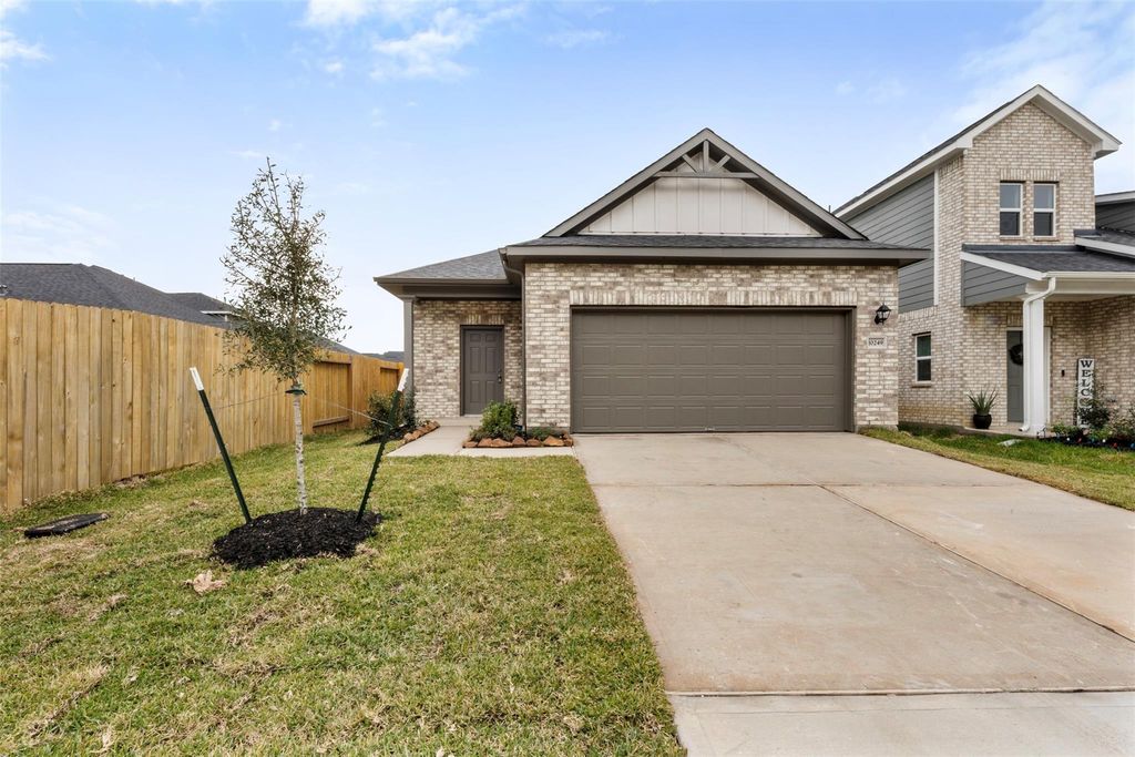10249 Badger Run Lane, Magnolia, TX 77354