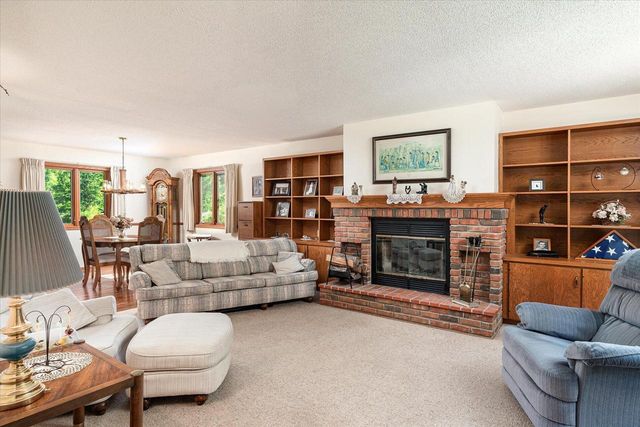 W5373 Boma ROAD, La Crosse, WI 54601