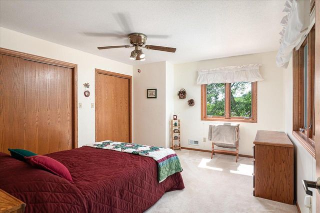 W5373 Boma ROAD, La Crosse, WI 54601