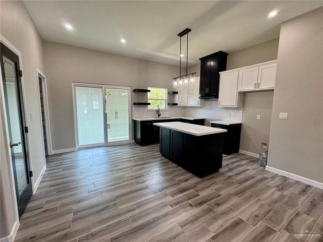 209 S Raul Longoria Road, Edinburg, TX 78542