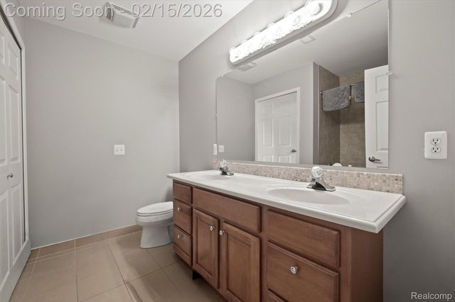 2136 Brock Street, Keego Harbor, MI 48320