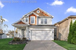 2136 Brock Street, Keego Harbor, MI 48320