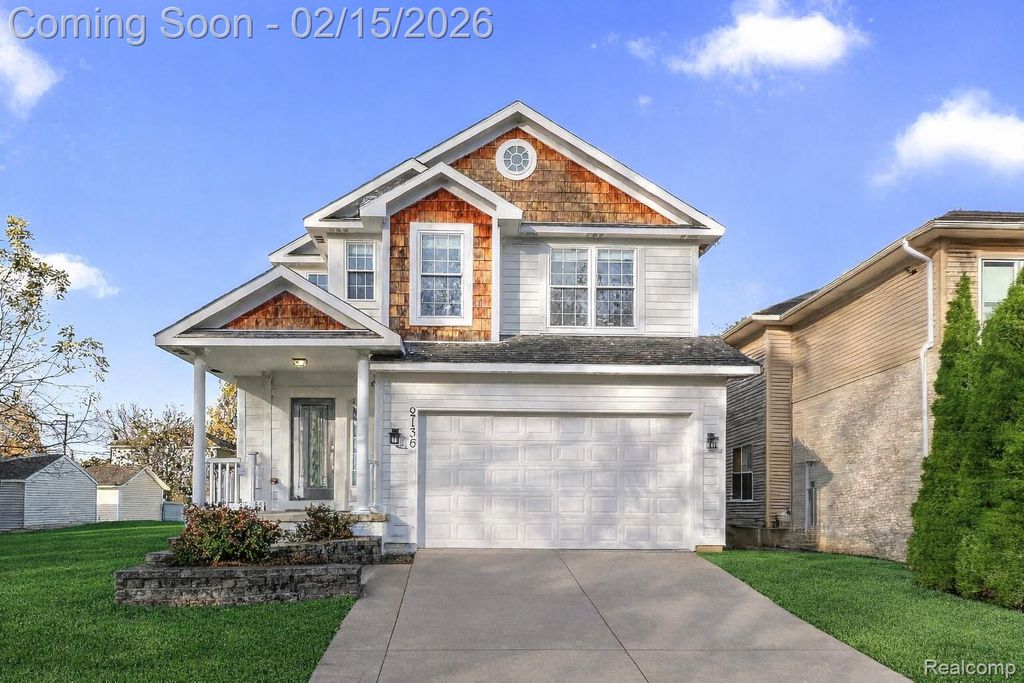 2136 Brock Street, Keego Harbor, MI 48320