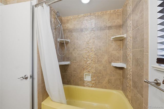 8111 E Briarwood Boulevard, Centennial, CO 80112