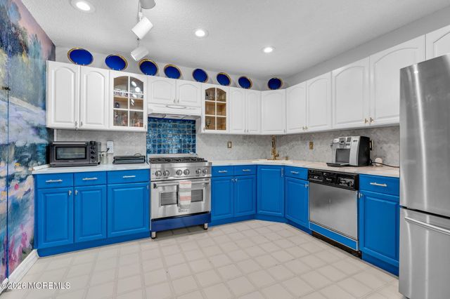 96 Tulip Lane, Freehold, NJ 07728