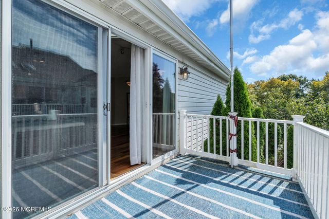 96 Tulip Lane, Freehold, NJ 07728