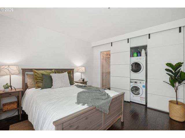 315 Nw UPTOWN Ter A1, Portland, OR 97210