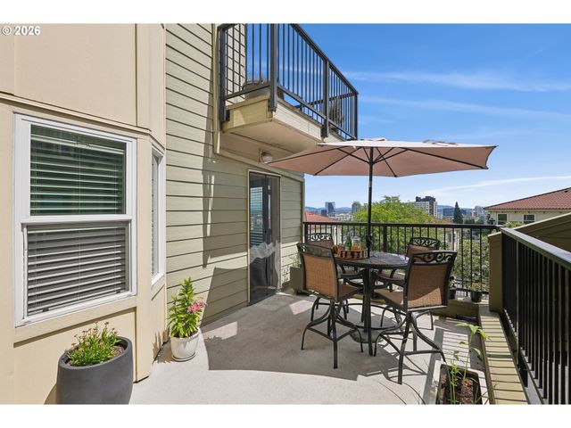 315 Nw UPTOWN Ter A1, Portland, OR 97210