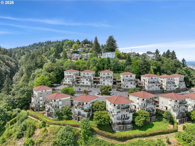 315 Nw UPTOWN Ter A1, Portland, OR 97210