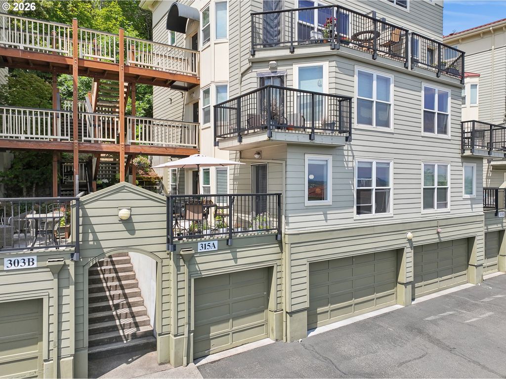 315 Nw UPTOWN Ter A1, Portland, OR 97210