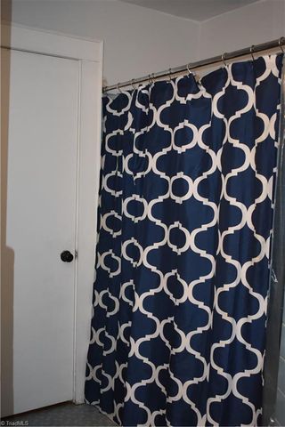 3 Forest Drive, Lexington, NC 27292