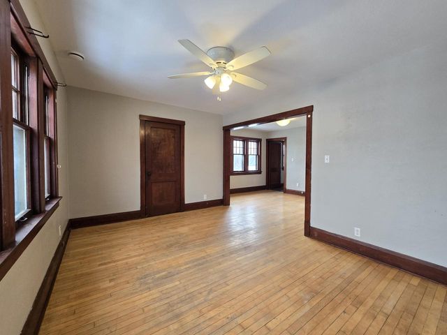 4839 N 18th STREET, Milwaukee, WI 53209