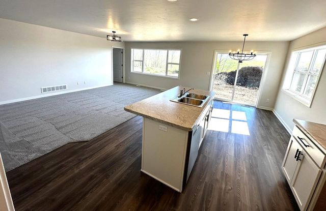 941 Sully WAY, Sheboygan Falls, WI 53085