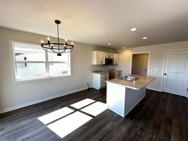 941 Sully WAY, Sheboygan Falls, WI 53085