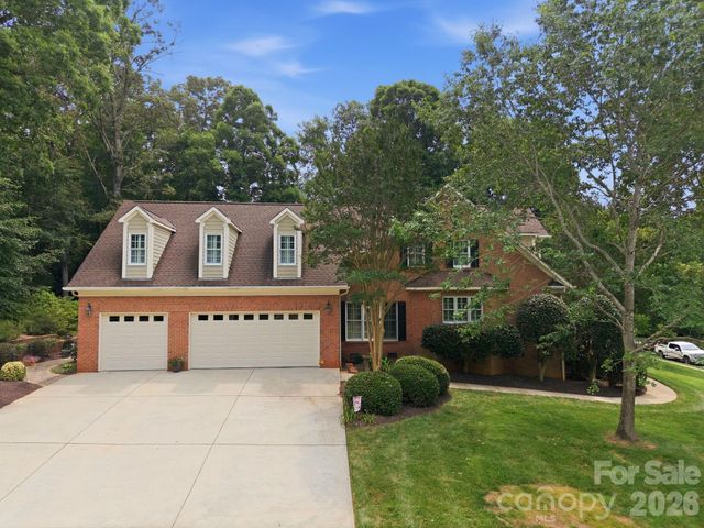 1016 Firethorne Club Drive, Waxhaw, NC 28173