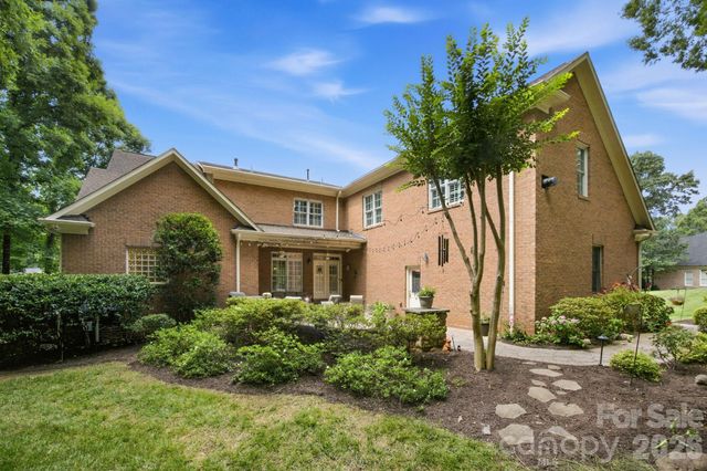 1016 Firethorne Club Drive, Waxhaw, NC 28173