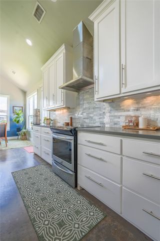 118 Ruth Drive, Robinson, TX 76706