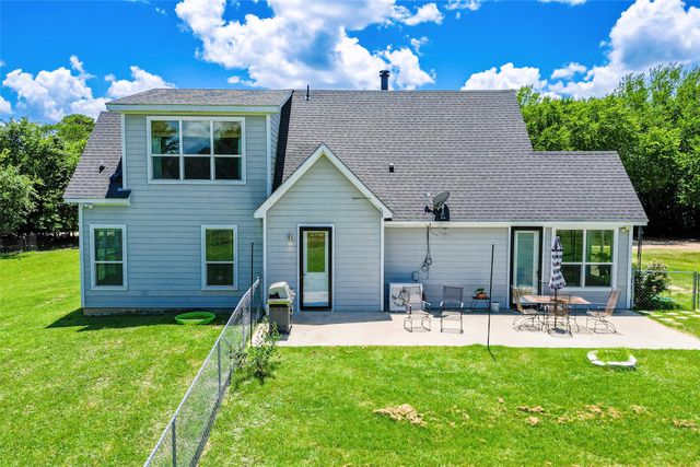 118 Ruth Drive, Robinson, TX 76706