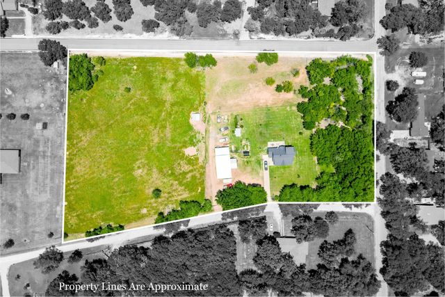 118 Ruth Drive, Robinson, TX 76706