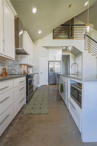 118 Ruth Drive, Robinson, TX 76706