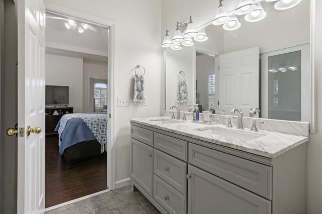 125 Cherokee Dr, White House, TN 37188