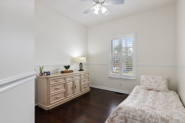 125 Cherokee Dr, White House, TN 37188