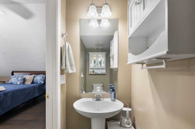 125 Cherokee Dr, White House, TN 37188