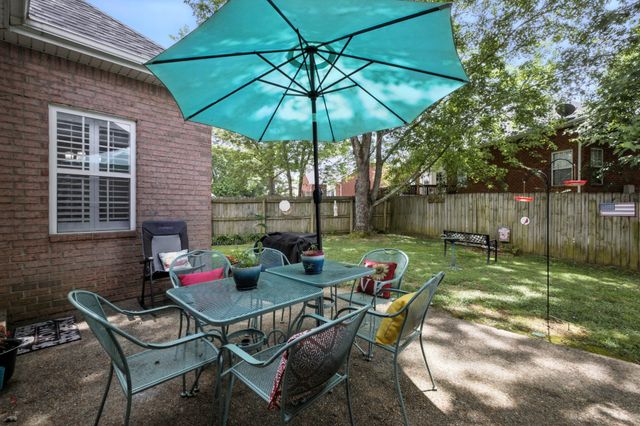 125 Cherokee Dr, White House, TN 37188