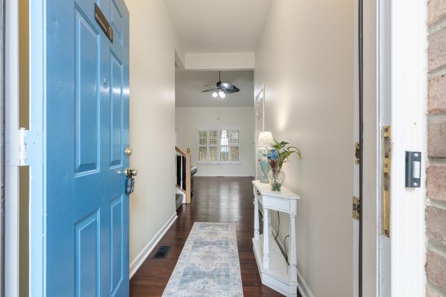 125 Cherokee Dr, White House, TN 37188